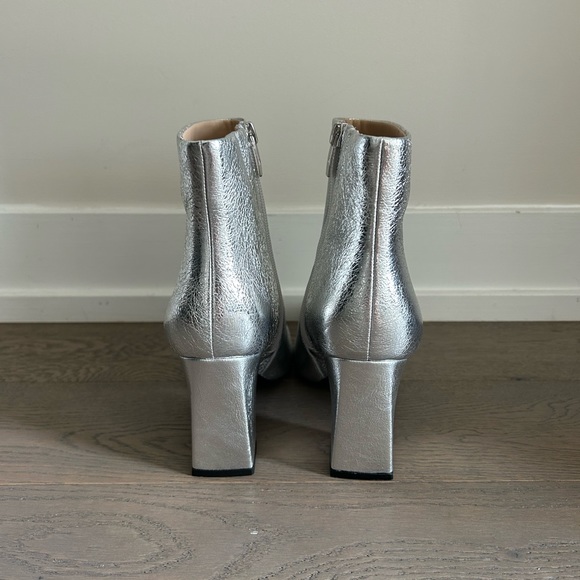 Marc Fisher Silver crinkle ankle boot - Picture 3 of 7